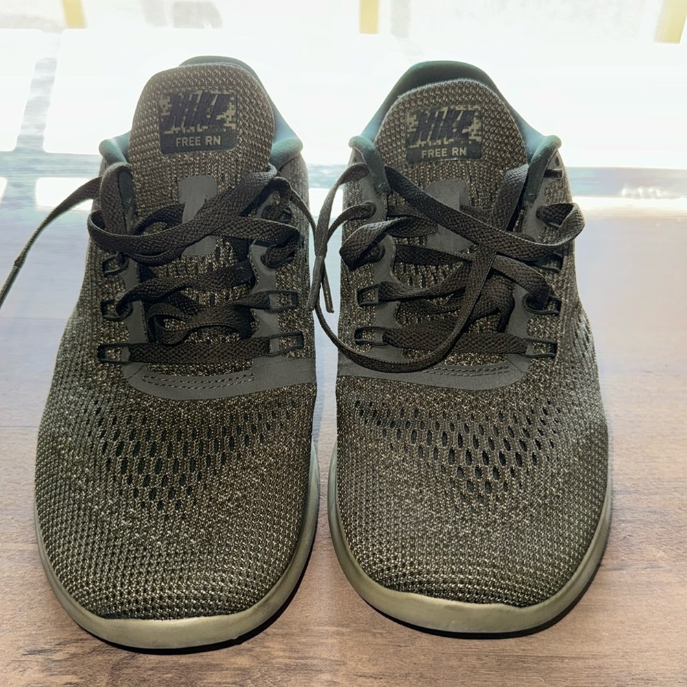 Nike Free Runs